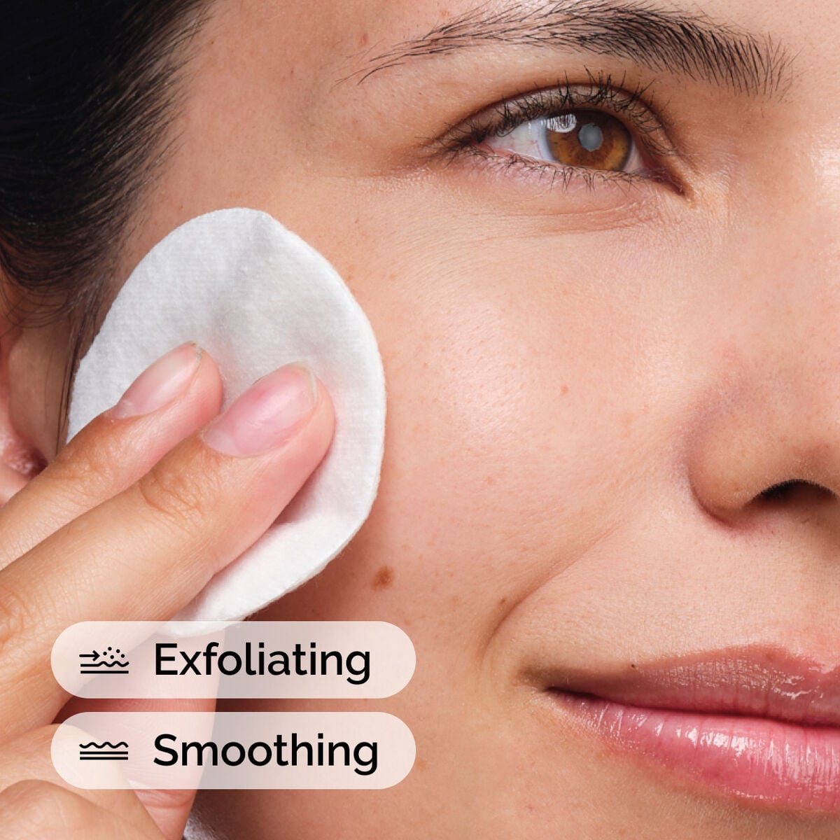glycolic-acid-7-exfoliating-toner-s1 ord-glycolic-acid-exfoliating-toner-model-application-with-benefits.jpg