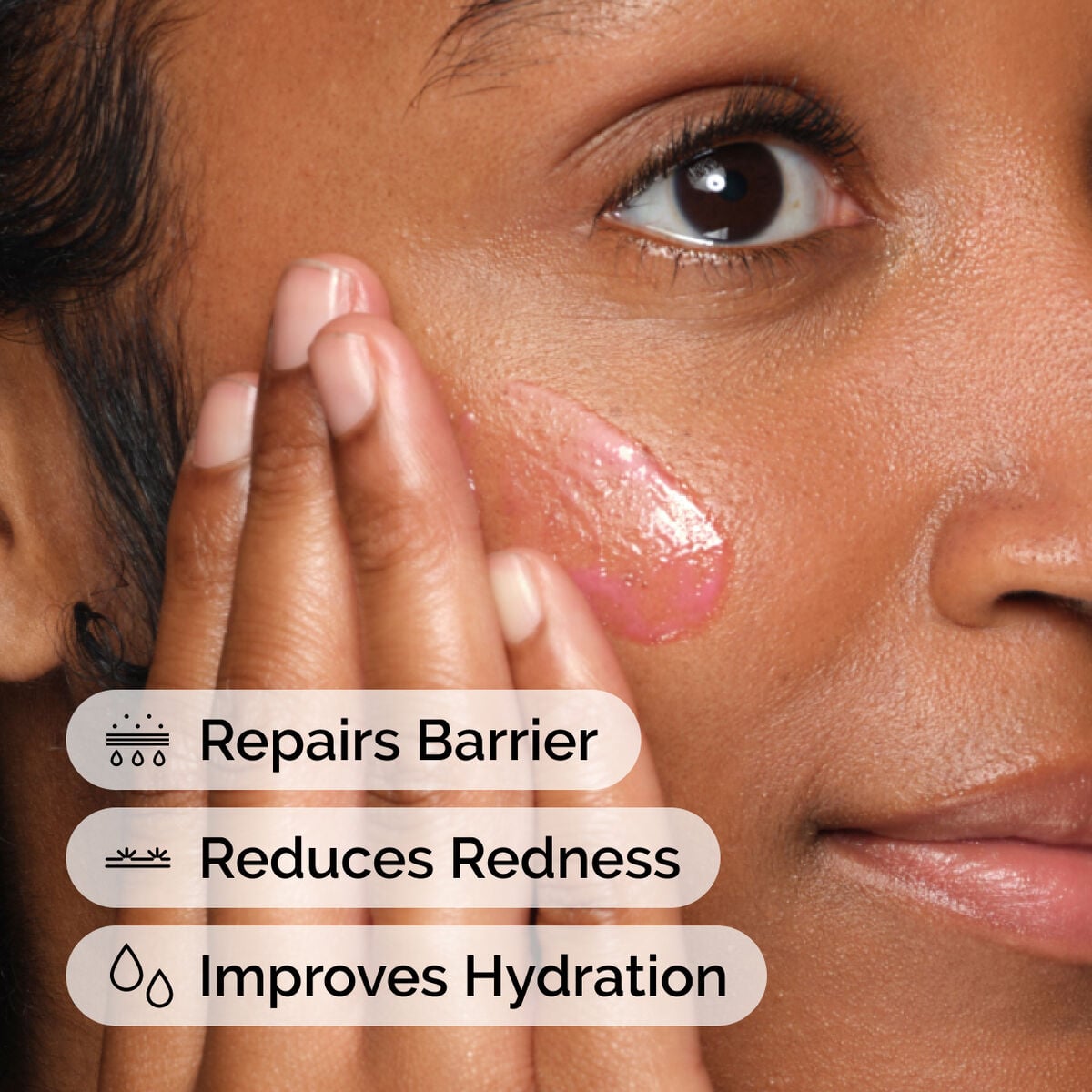 soothing-and-barrier-support-serum-l7 ord-soothing-barrier-support-serum-model-application-with-benefits.jpg